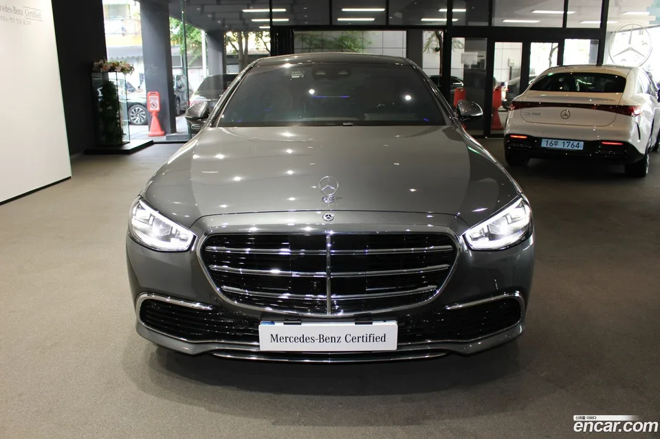 Mercedes-Benz S-Class S580L 4MATIC 2025 — миниатюра 3