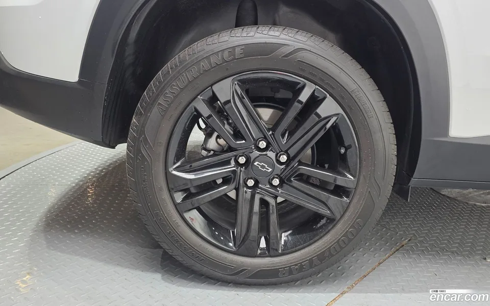 Chevrolet Trax Crossover 1.2 ACTIV 2023 — миниатюра 2