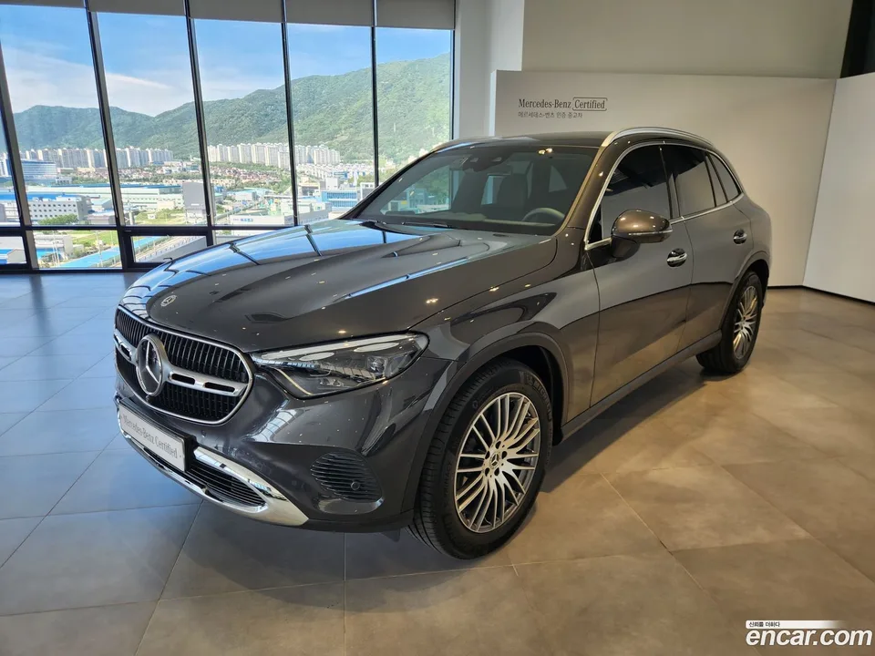 Mercedes-Benz GLC-Class GLC220 d 4MATIC 2025 — фото 1, купить с доставкой в Москву