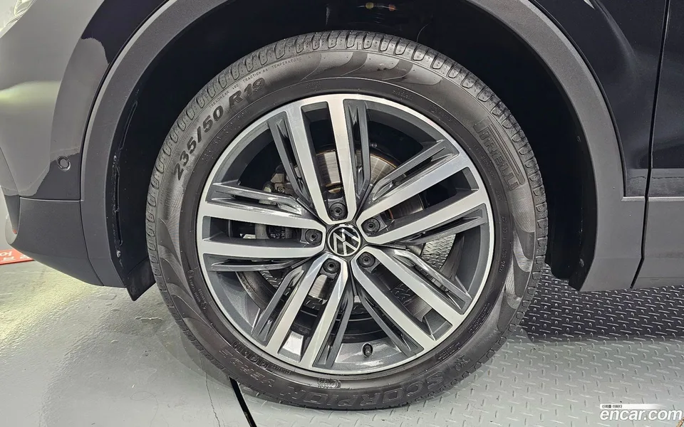 Volkswagen Tiguan 2.0 TDI 4 2022 — миниатюра 5