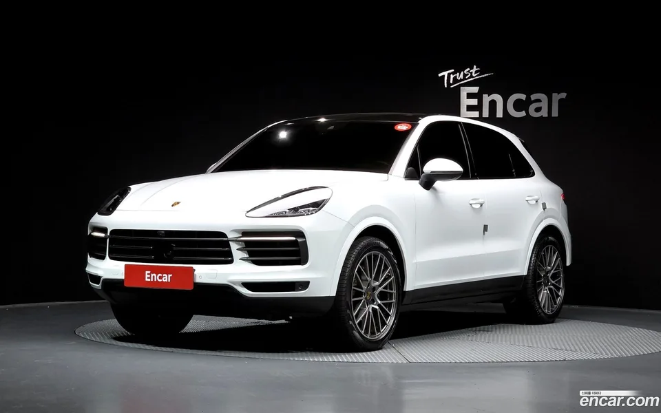 Porsche Cayenne 3.0 2022 — фото 1, купить с доставкой в Москву