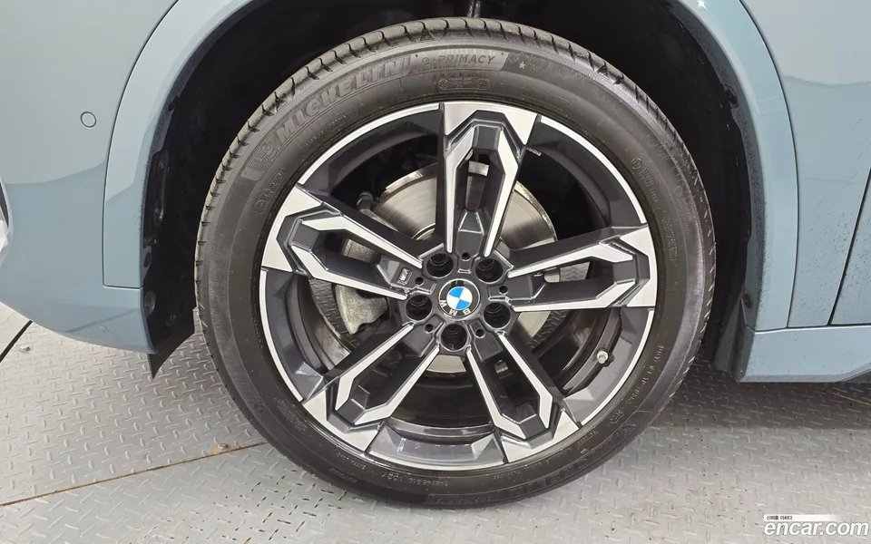 BMW X1 xDrive 20i M 2025 — миниатюра 5