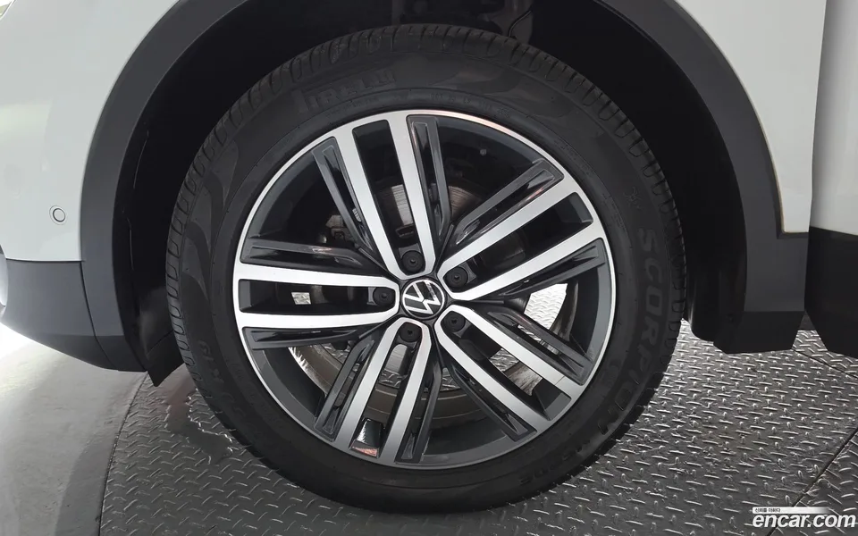 Volkswagen Tiguan 2.0 TDI 4 2022 — миниатюра 5