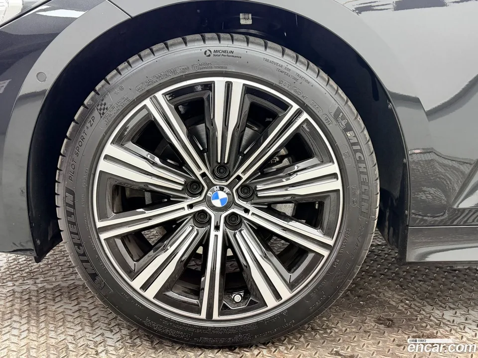 BMW 3 Series 320i 2025 — миниатюра 5