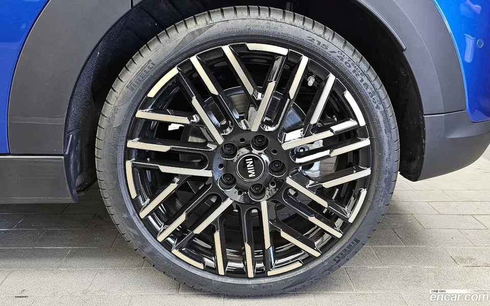 MINI Cooper S 5 2025 — миниатюра 2