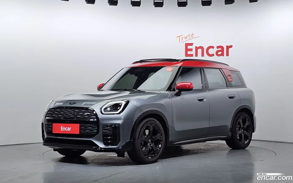 MINI Cooper Countryman Electric ALL4 SE JCW 2025 — фото 1, купить с доставкой в Москву