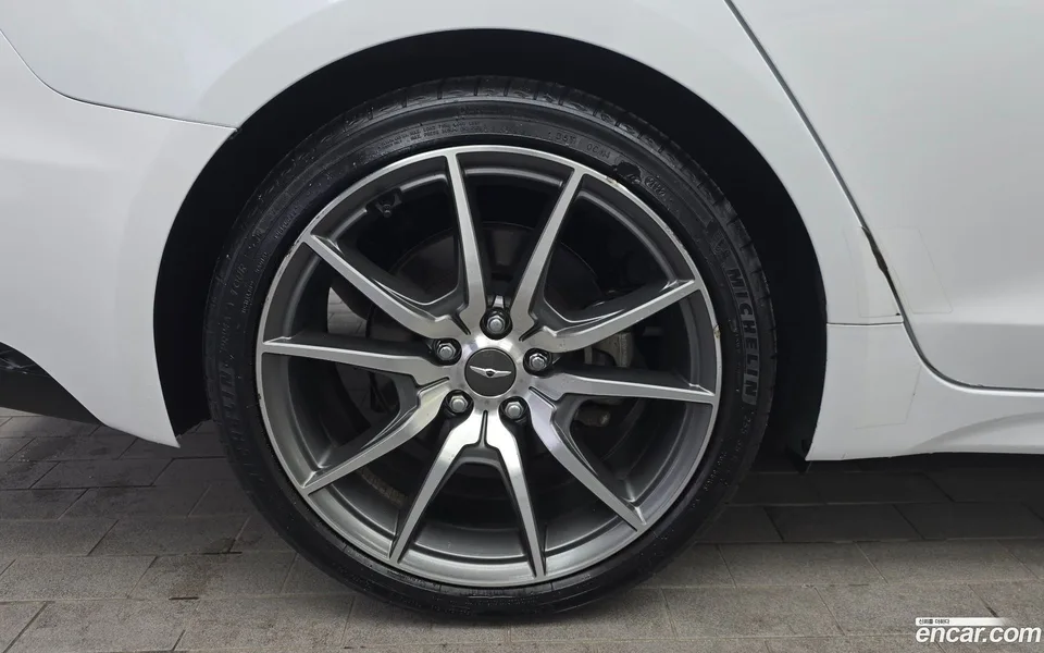Genesis G70 2.0T 4WD 2022 — миниатюра 2