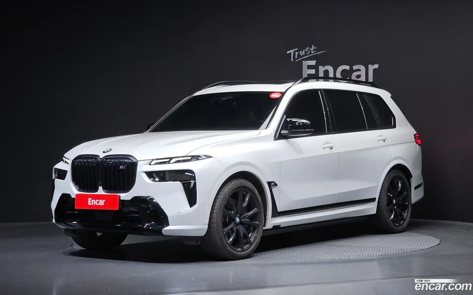 BMW X7 M60i xDrive M 6 2024 — фото 1, купить с доставкой в Москву