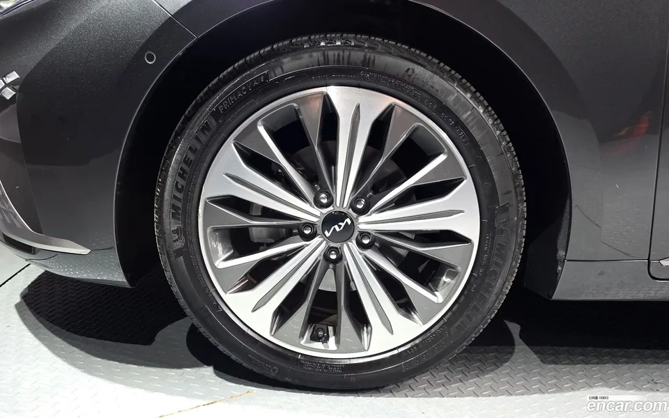 Kia K8 Hybrid 2023 — миниатюра 2