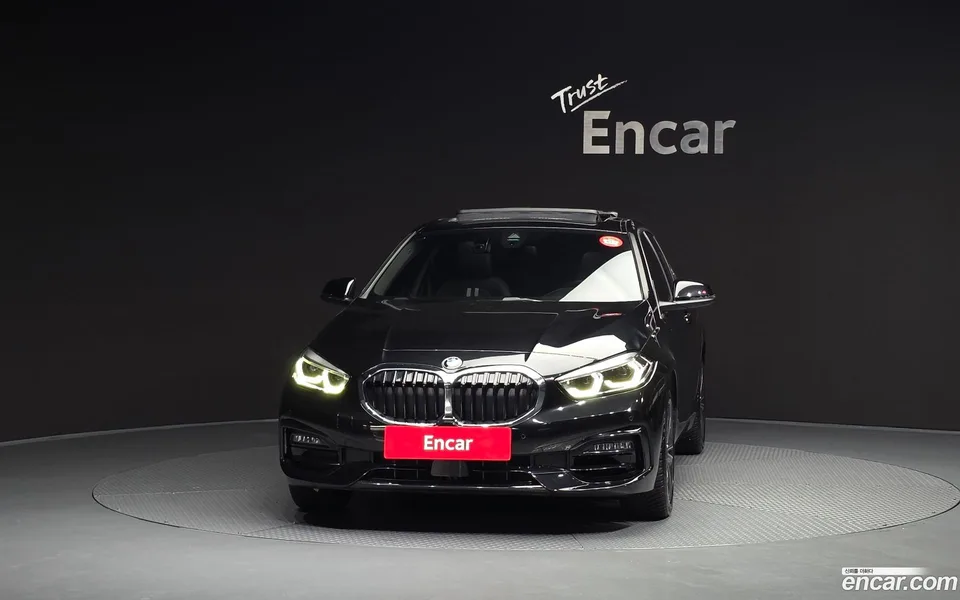 BMW 1 Series 120i 2023 — миниатюра 3