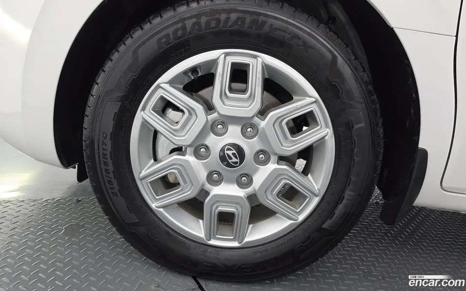 Hyundai Staria HEV 1.6 5 2025 — миниатюра 2