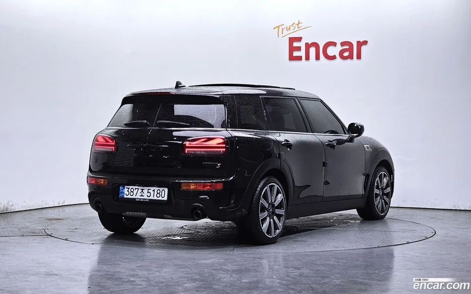 MINI Cooper S Clubman 2022 — миниатюра 2