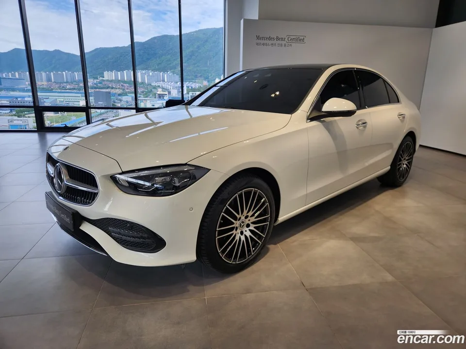 Mercedes-Benz C-Class C200 2025 — фото 1, купить с доставкой в Москву