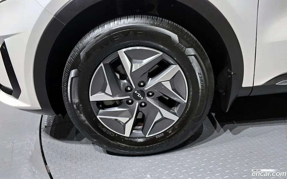 Kia Sorento HEV 1.6 2WD 2022 — миниатюра 2