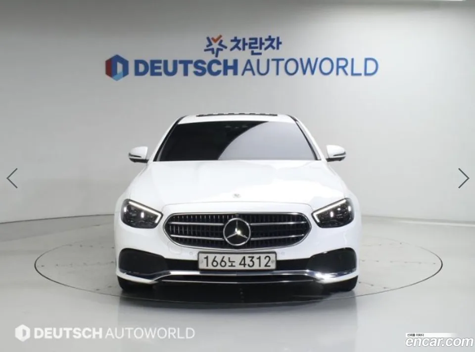 Mercedes-Benz E-Class E350 4MATIC 2022 — миниатюра 3
