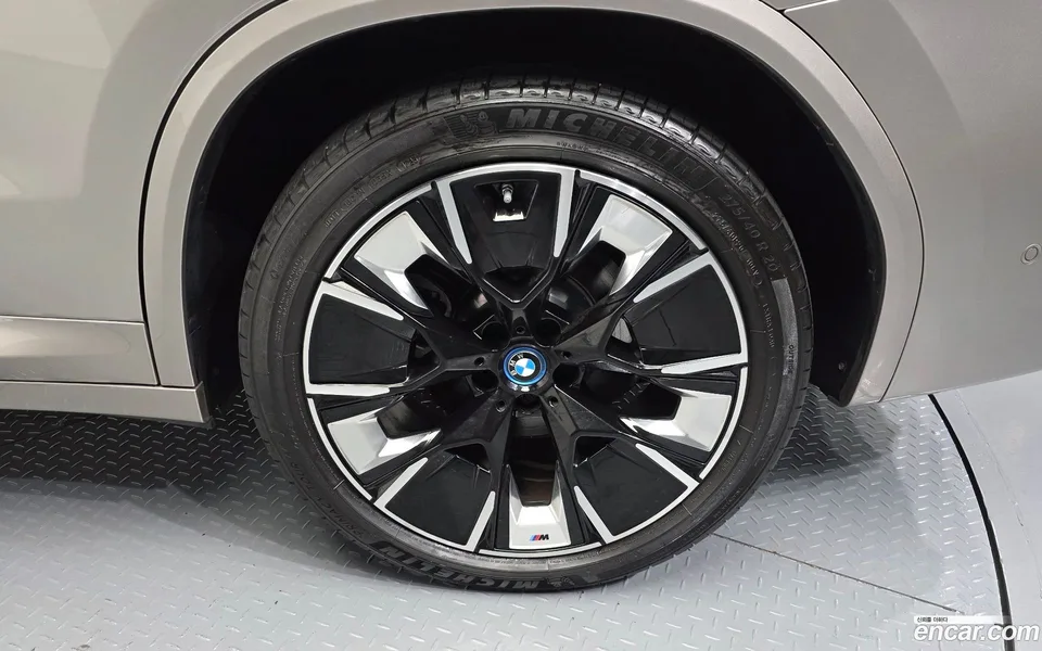 BMW iX3 M 2023 — миниатюра 2
