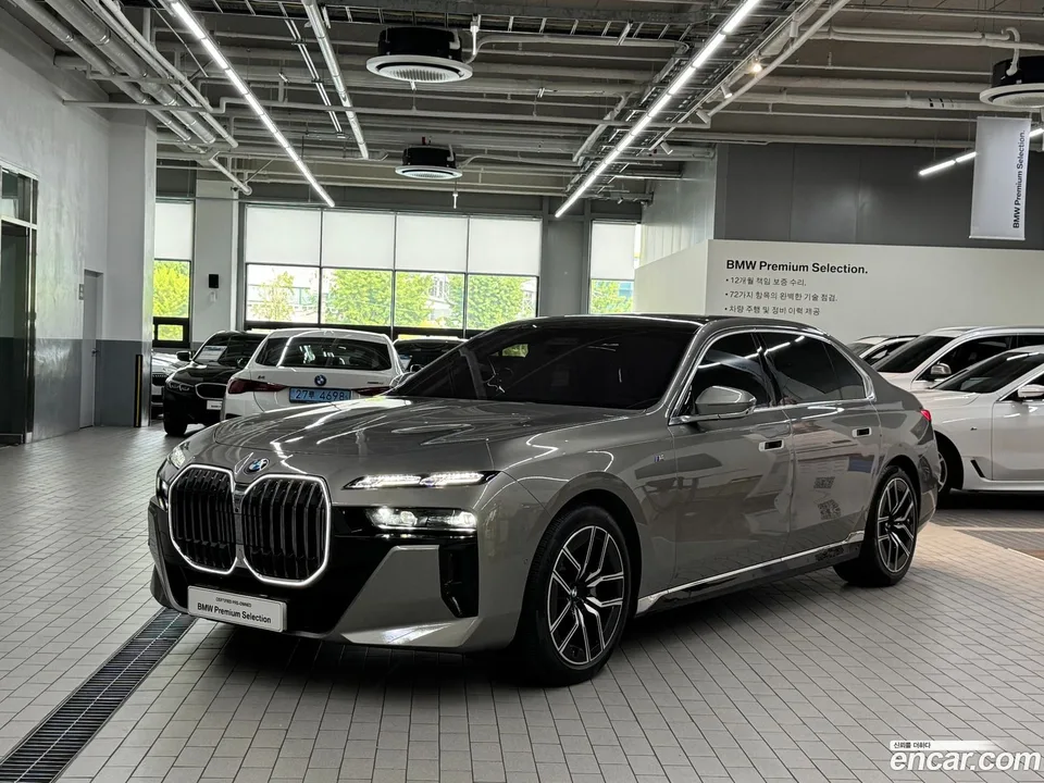 BMW 7 Series 740d xDrive M 2024 — фото 1, купить с доставкой в Москву