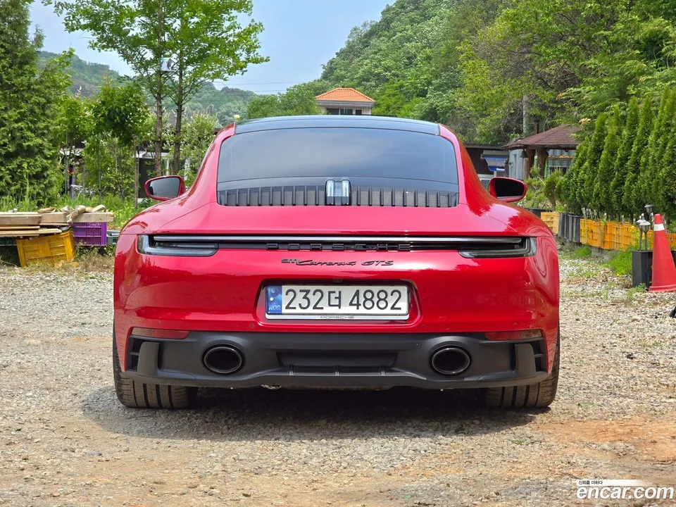 Porsche 911 (992) 4 GTS 2023 — миниатюра 5