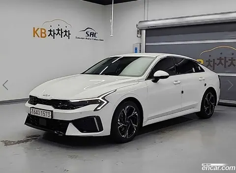Kia K5 2024 купить в Москве
