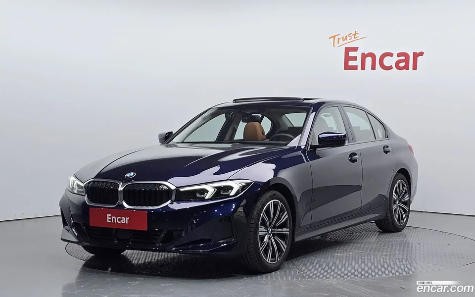 BMW 3 Series 320i 2025 — фото 1, купить с доставкой в Москву