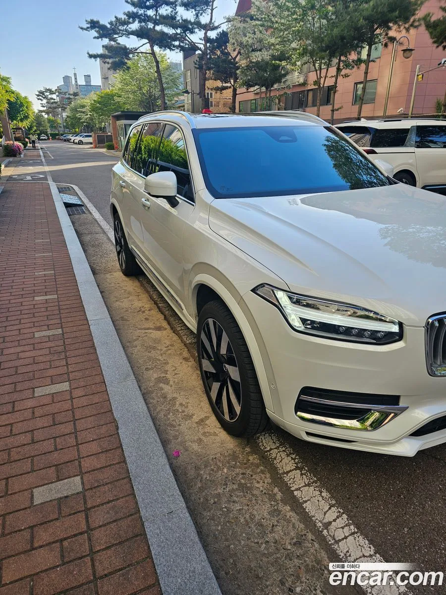 Volvo XC90 T8 2024 — миниатюра 3