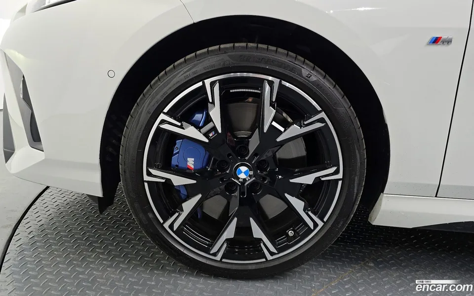 BMW 2 Series Gran Coupe 228 xDrive M 2025 — миниатюра 2