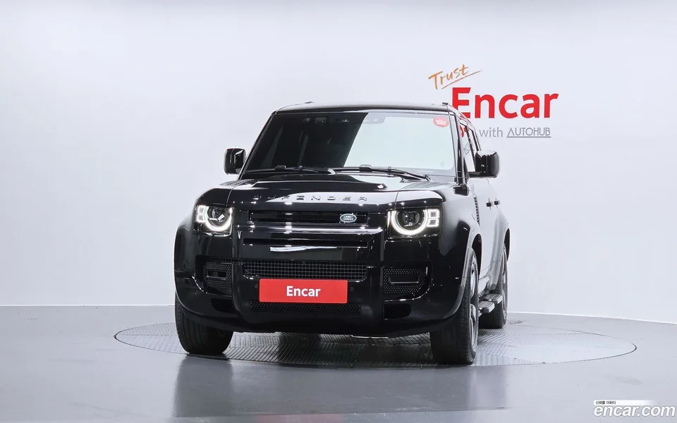 Land Rover Defender 110 P300 X- SE 2025 — миниатюра 3