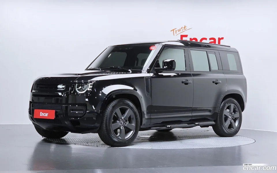 Land Rover Defender 2025