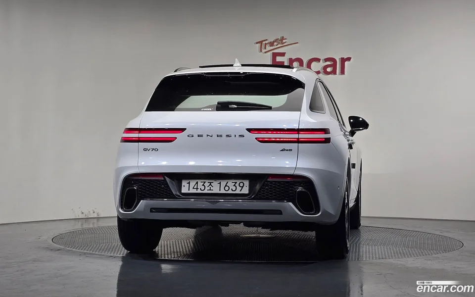 Genesis GV70 2.5T AWD 2023 — миниатюра 4