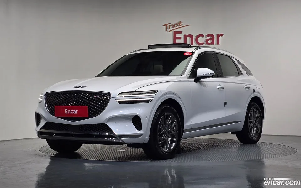 Genesis GV70 2.5T AWD 2023 — фото 1, купить с доставкой в Москву