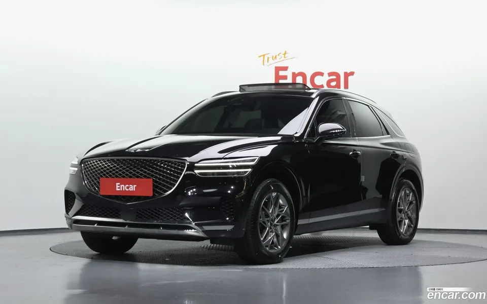 Genesis GV70 2.5T 2WD 2023 — фото 1, купить с доставкой в Москву