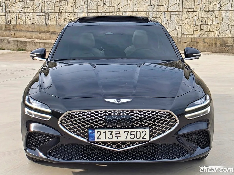 Genesis G70 2.5T 2WD 2024 — фото 1, купить с доставкой в Москву
