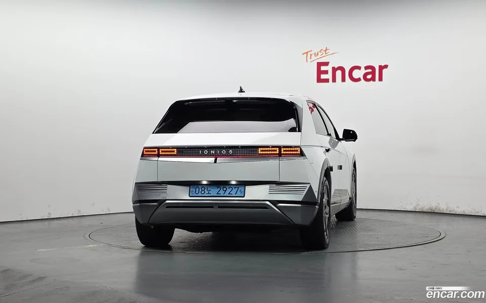 Hyundai Ioniq 5 2023 — миниатюра 4