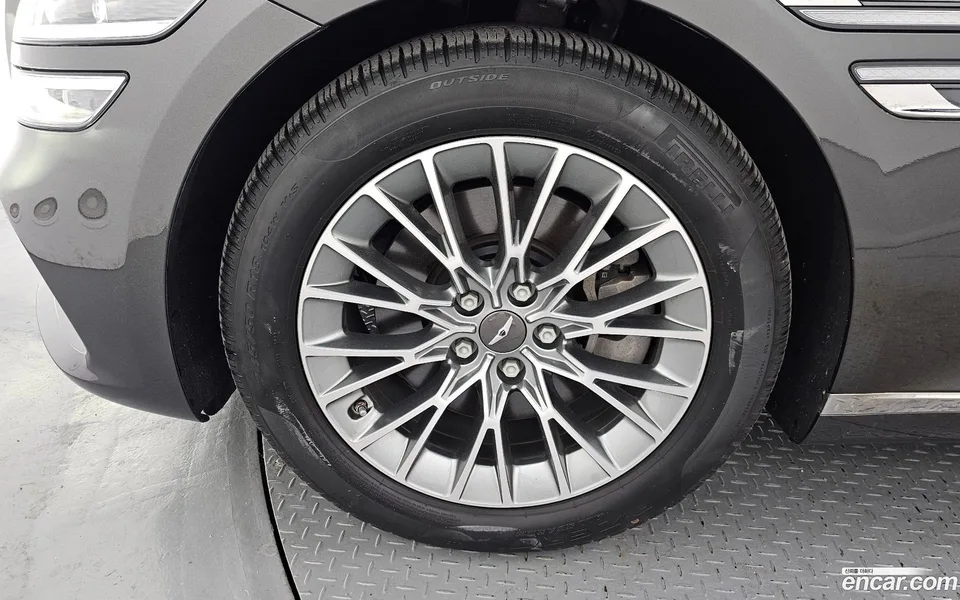 Genesis G80 2.5 2WD 2023 — миниатюра 5