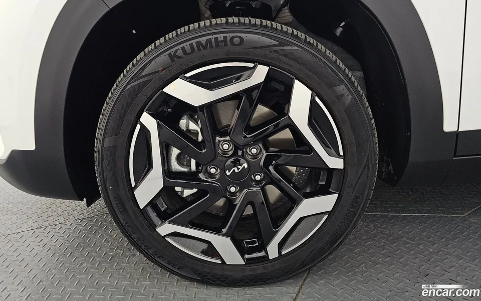Kia Seltos 1.6 2WD 2024 — миниатюра 2