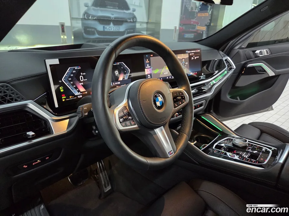 BMW X6 xDrive40i M 2025 — миниатюра 2