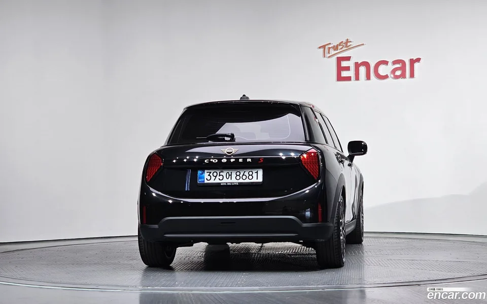 MINI Cooper S 5 2025 — миниатюра 4