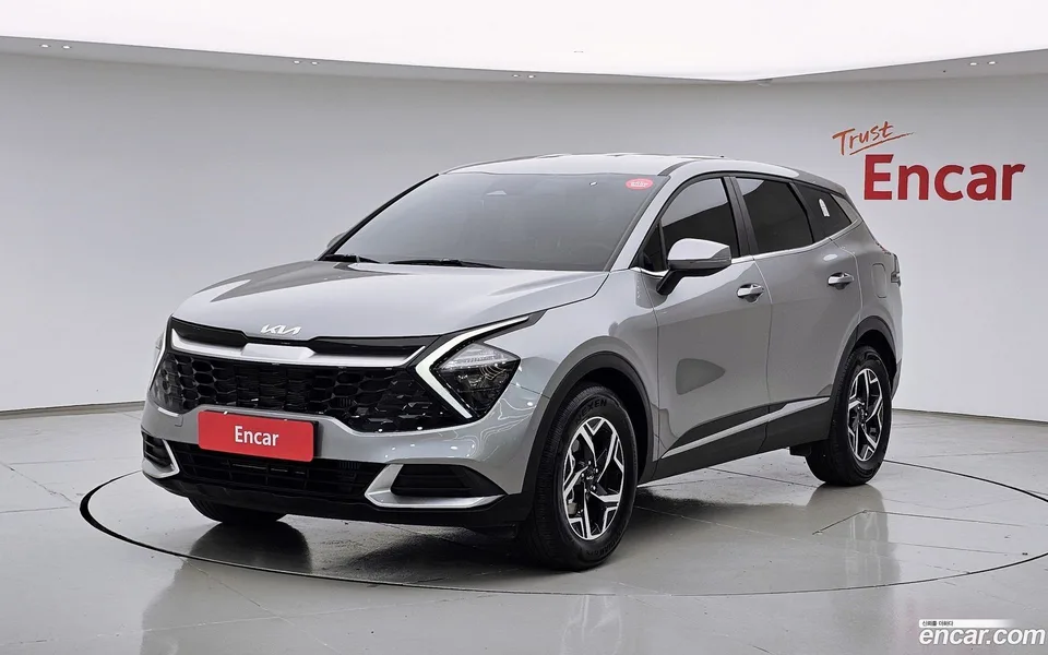 Kia Sportage 2.0 2WD 2024 — фото 1, купить с доставкой в Москву