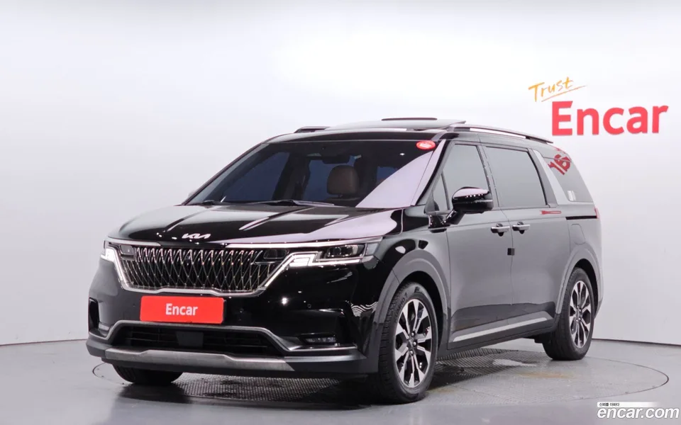 Kia Carnival 9 2023 — фото 1, купить с доставкой в Москву