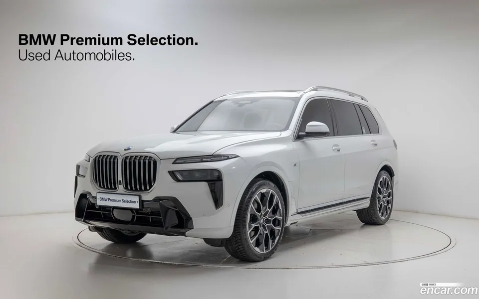 BMW X7 xDrive 40i M 6 2025 — фото 1, купить с доставкой в Москву