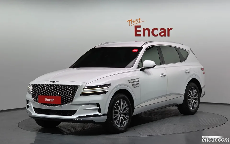 Genesis GV80 2.5T 2WD 2022 — фото 1, купить с доставкой в Москву