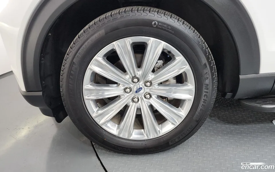 Ford Explorer 2.3 4WD 2022 — миниатюра 2