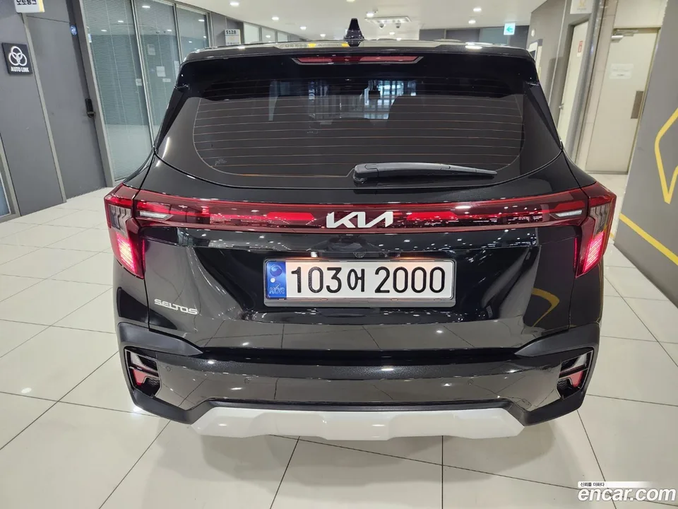 Kia Seltos 2.0 2WD 2023 — миниатюра 4