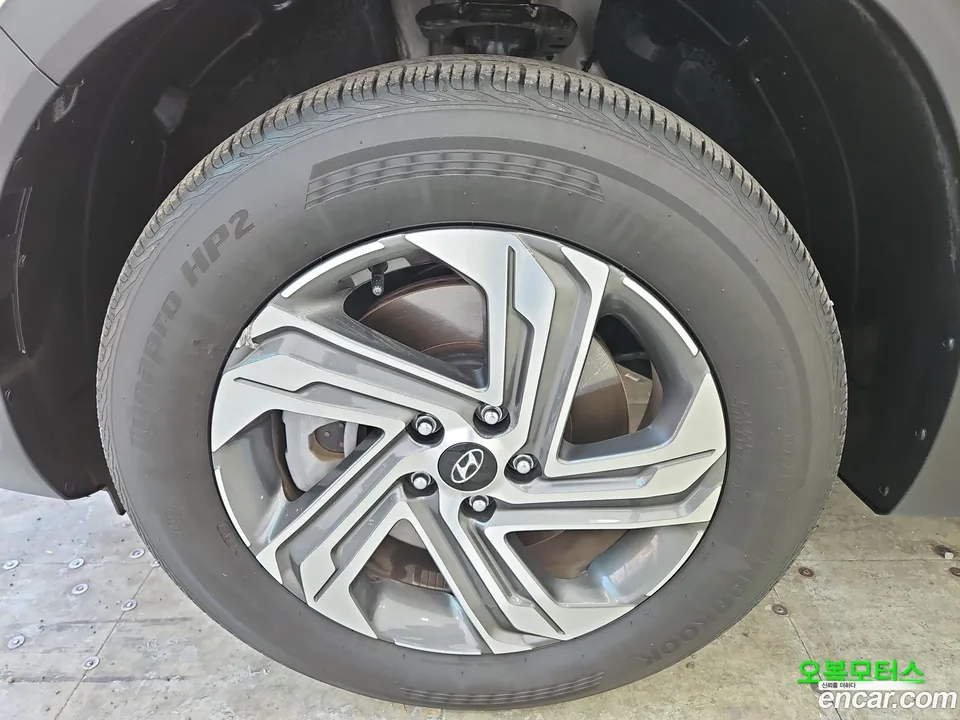 Hyundai SantaFe 2.5T 2WD 2023 — миниатюра 5