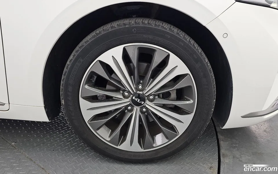 Kia K8 Hybrid 2022 — миниатюра 5