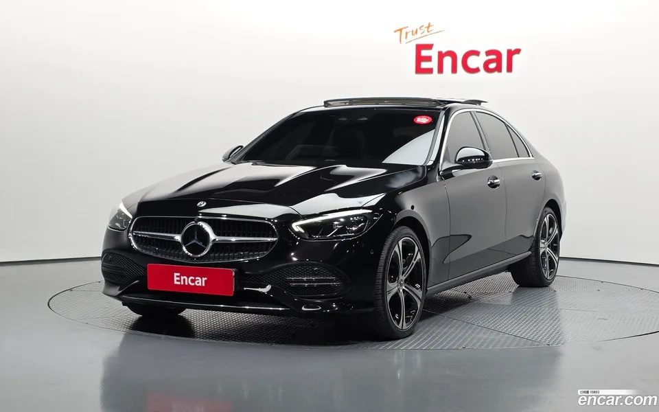 Mercedes-Benz C-Class C300 4MATIC 2023 — фото 1, купить с доставкой в Москву
