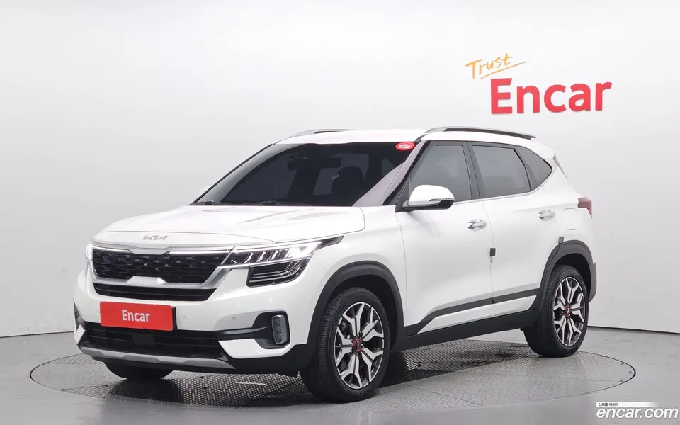 Kia Seltos 1.6 2WD 2022 — photo 1, buy with delivery to Moscow