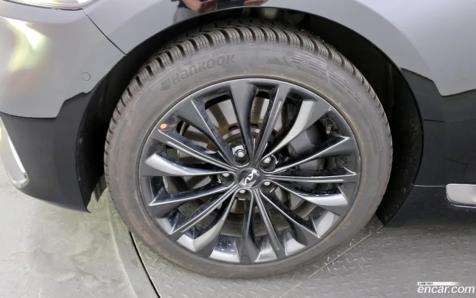 Kia K9 3.3 GDI AWD 2025 — thumbnail 2