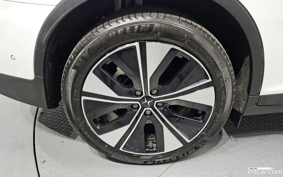 Polestar Polestar 2 2023 — миниатюра 5