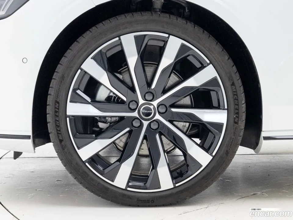 Volvo S90 B5 2025 — миниатюра 5